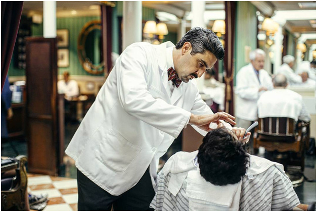 The 8 Rules of Barber Shop Etiquette, According to Barbers